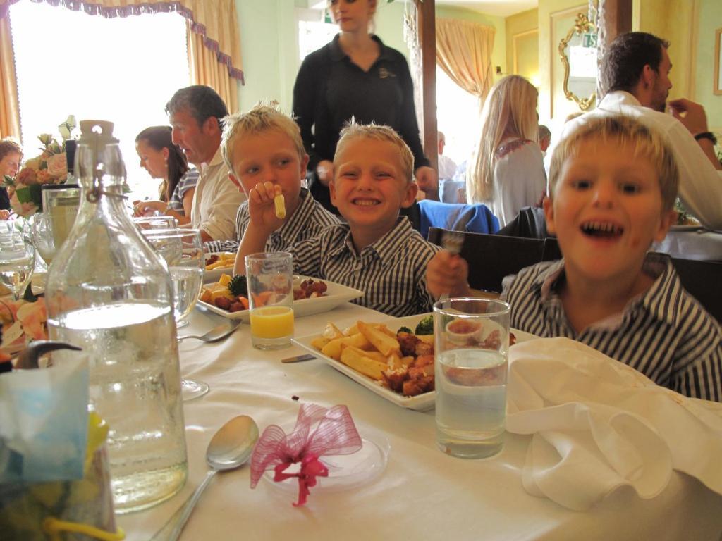 Hotel Berties Romsey Esterno foto
